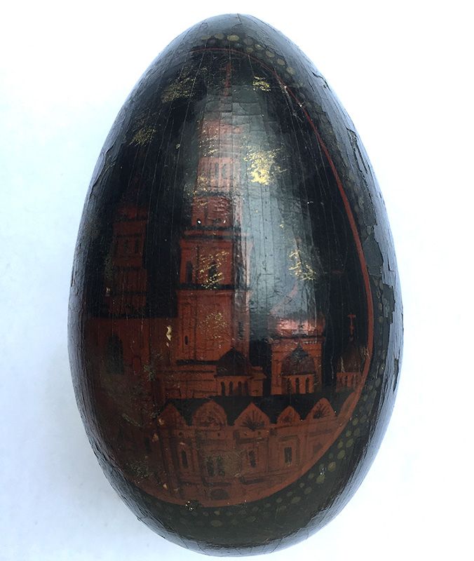 Russian wooden egg