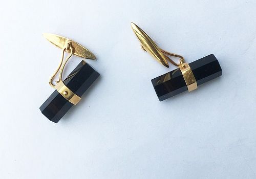 Antique French 18K gold and agate baton cuff links