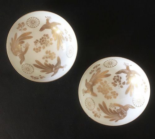 Sake wine cups with Hoho birds, a pair, Meiji