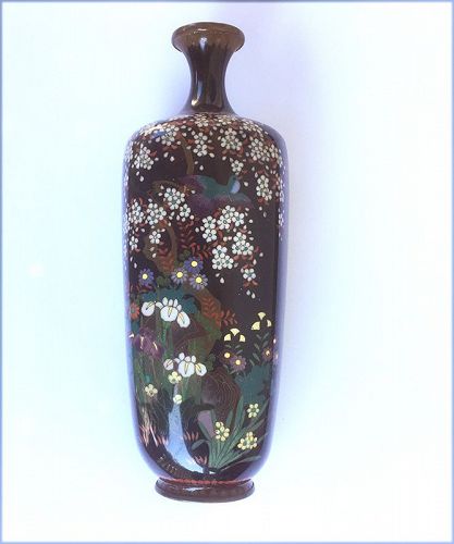 Japanese Meiji period cloisonne vase in Kodenji style