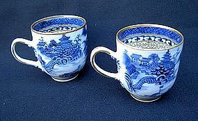 Pair of blue and white Chinese Export cups
