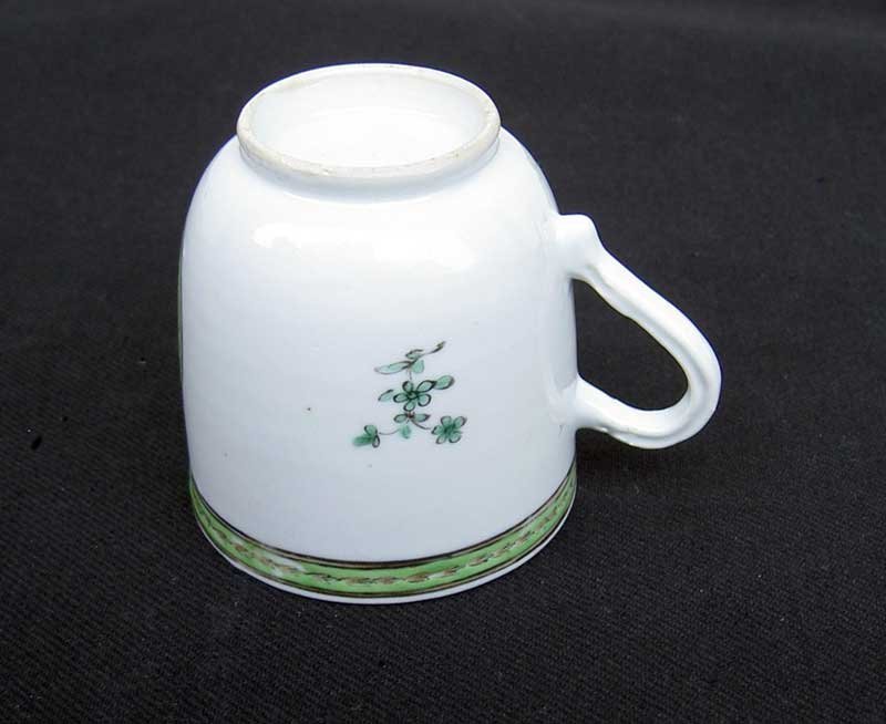 Chinese coffee cup with European style decoration in green, Qianlong