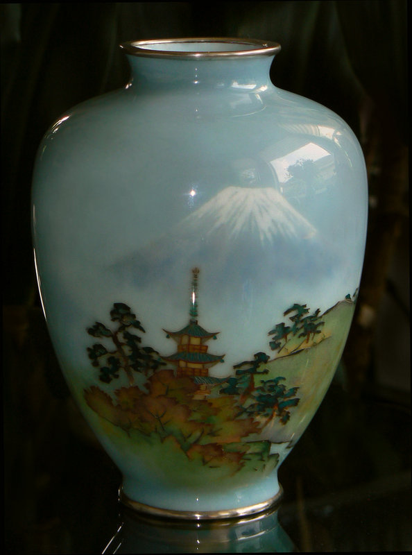 Fine Japanese Cloisonne Vase with Wireless Mt Fuji
