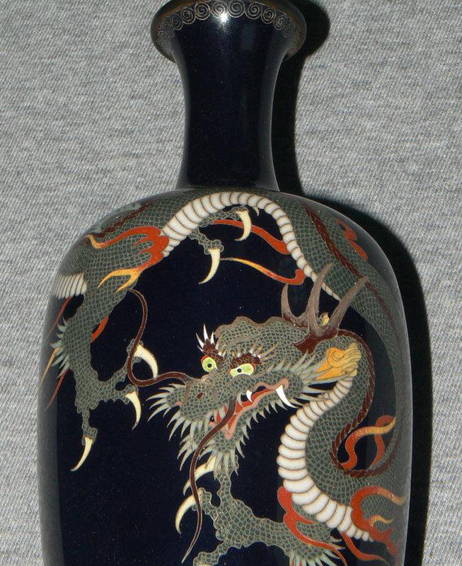 Fine Japanese Cloisonne Enamel Vase - Dragon