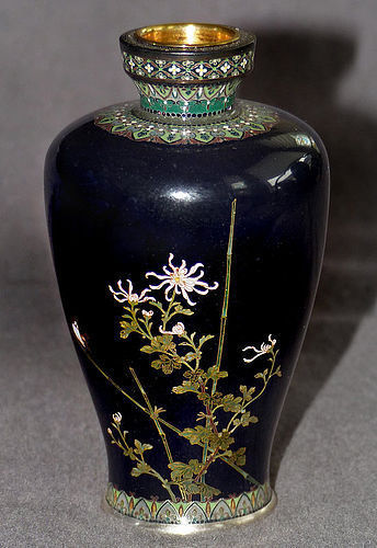 Ultra Fine Japanese Cloisonne Enamel Vase - Hayashi Gold Wire