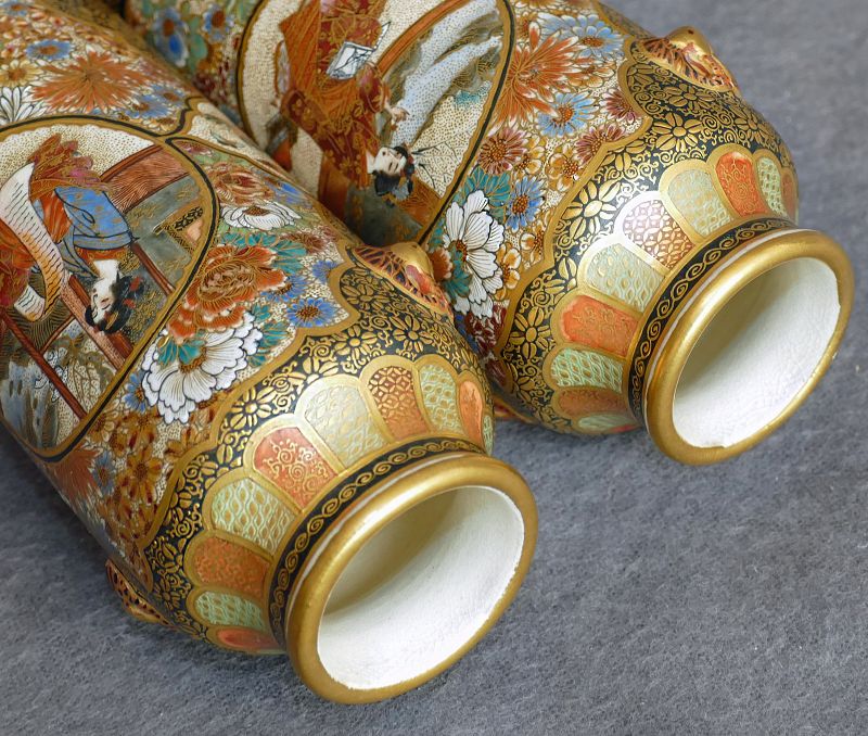 Beautiful Pair Japanese Satsuma Vases Signed Kizan - Mint Condition