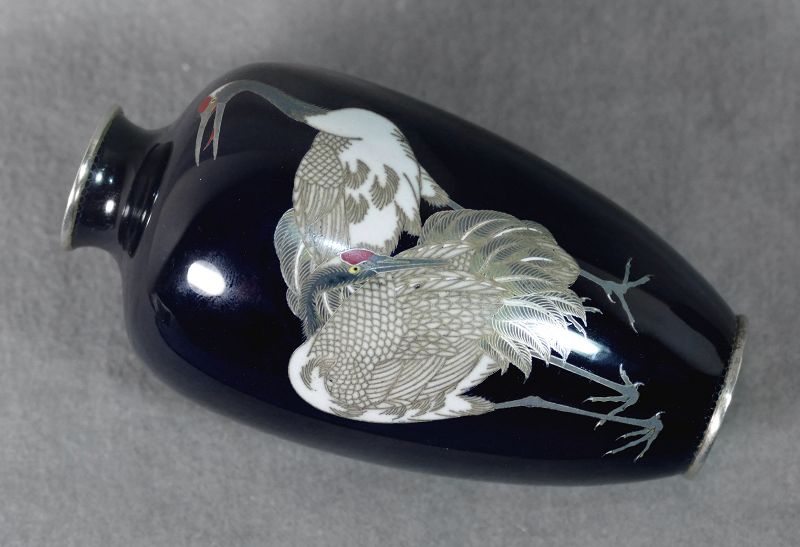 A Fine Japanese Cloisonne vase with Cranes - unsigned