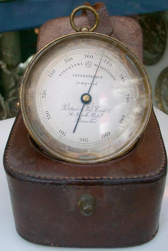 Belgium Barometer-Altimeter