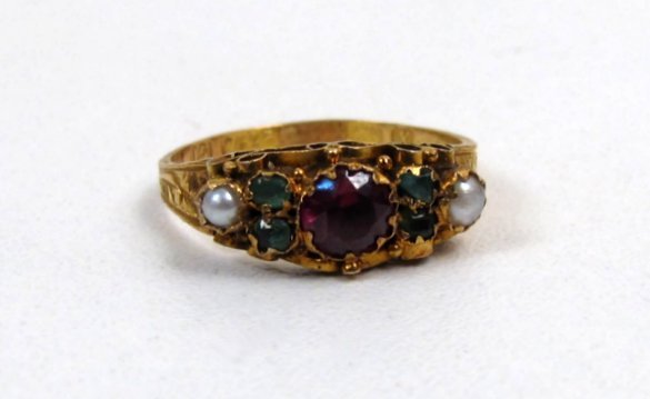 Stunning Georgian Style Ring, Garnet, Emerald, Pearls