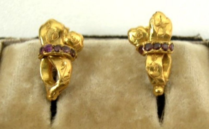 Charming Little Victorian Gold and Amethyst Earrings
