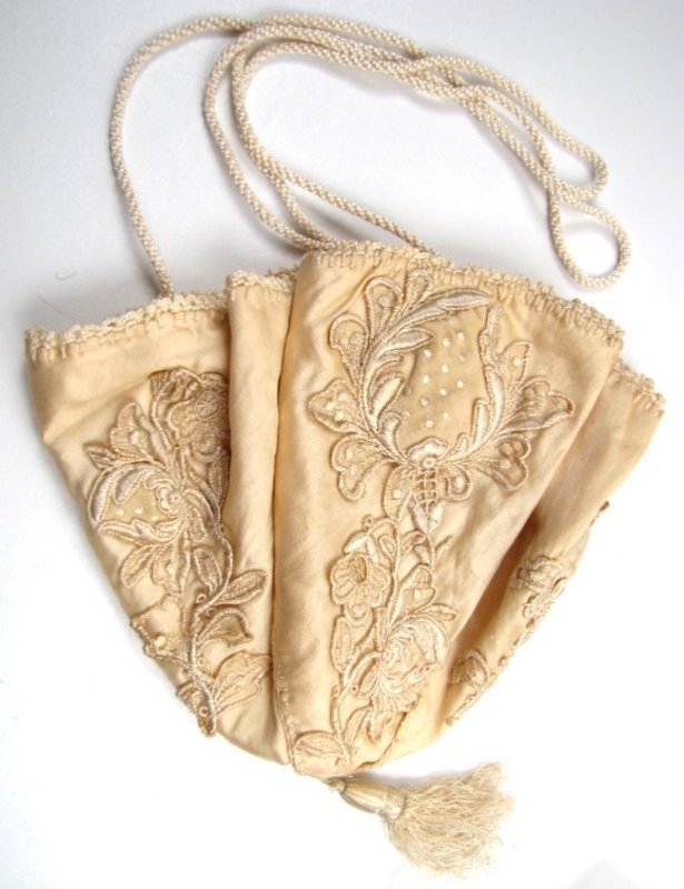 Pretty Ivory Silk Applique and Embroidered Purse