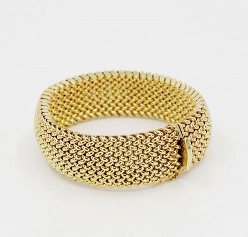 Designer Uno A Erre statement bracelet in 14k yellow gold