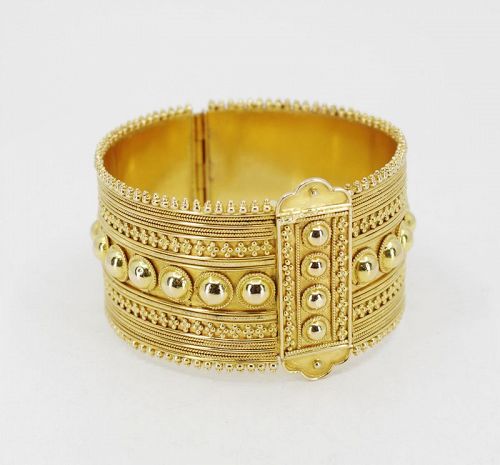 Heavy bangle bracelet in solid 22k yellow gold