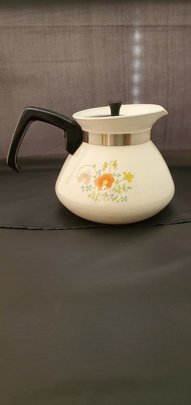 Corning Wildflower 6 cup Tea Pot