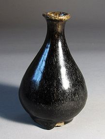 Very Fine /Rare Black Glaze (Temmoku) Pear-Shape Bottle