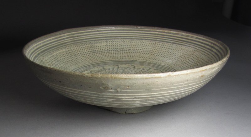 Fine Inlaid White Slip Punchong Shallow Bowl