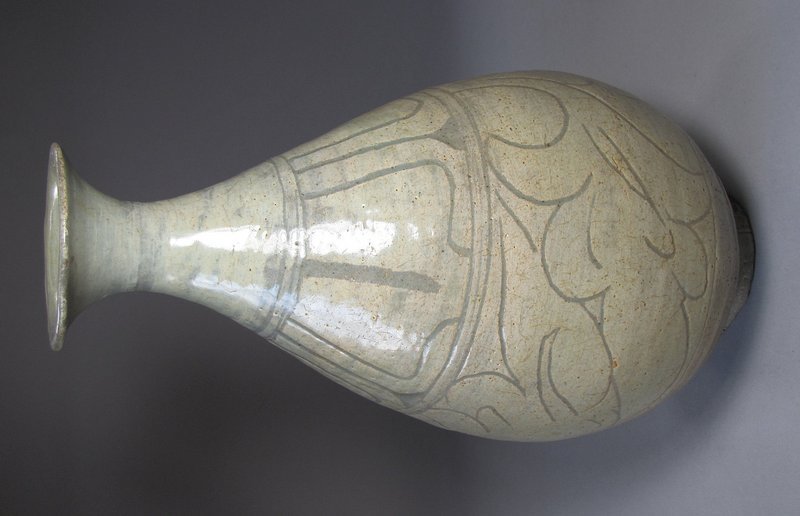 Rare/Fine Sgraffiato Designed Punchong  Ware Bottle