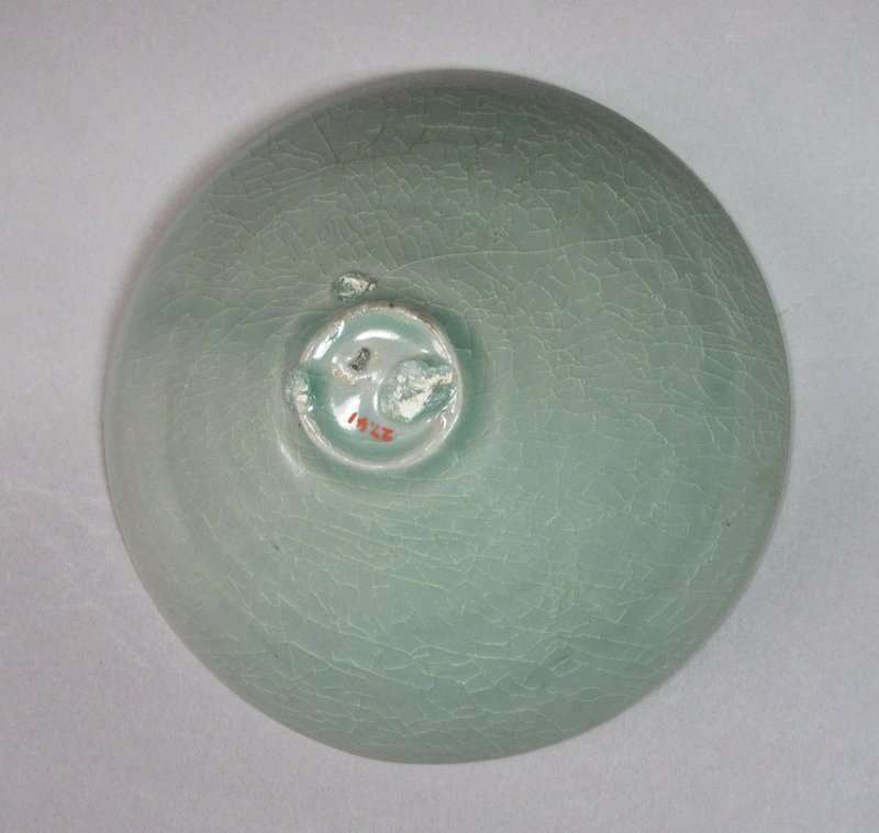 Best Quality of Sea-Green Celadon Impressed Decorated Bowl-12th C
