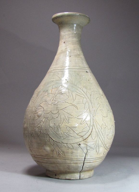 A Rare Korean Punchong Bottle Incised with Peony Blooms-16th C