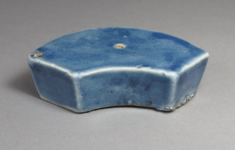 A Rare/Fine Fan-Shape Blue Porcelain Water Dropper