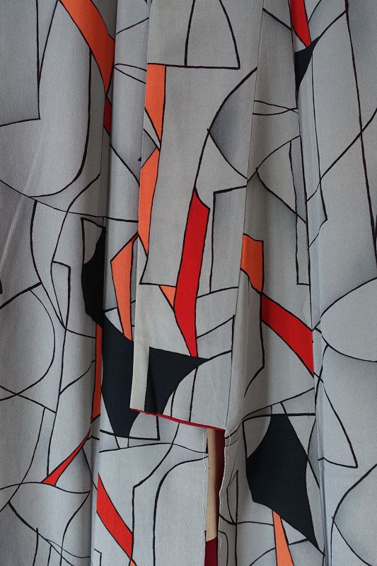 Japanese Vintage Textile Silk Crepe Kimono with Modern Design