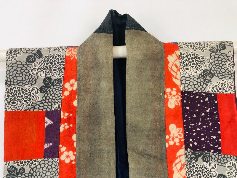 Japanese Antique Textile Sodenashi Made of Silk Fragments