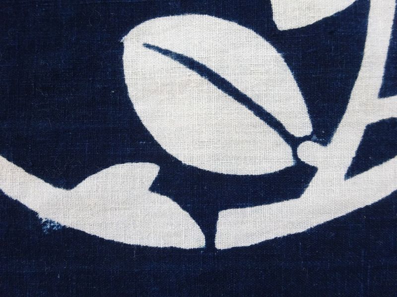 Japanese Antique Textile Cotton Cloth Indigo Tsutsugaki Flower Motif