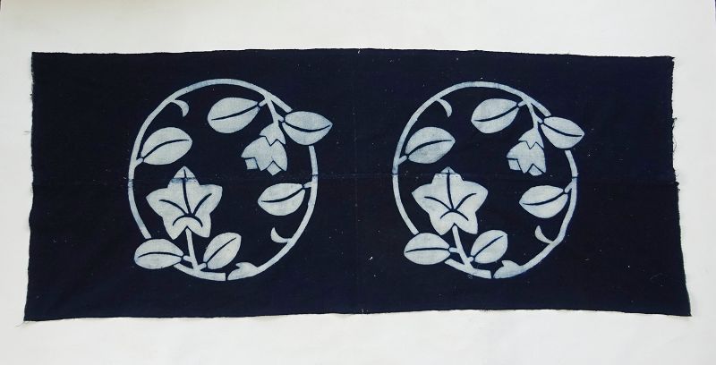 Japanese Antique Textile Cotton Cloth Indigo Tsutsugaki Flower Motif