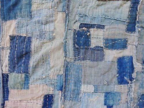 Japanese Antique Textile Boro with Many Indigo Dye Fragments 　