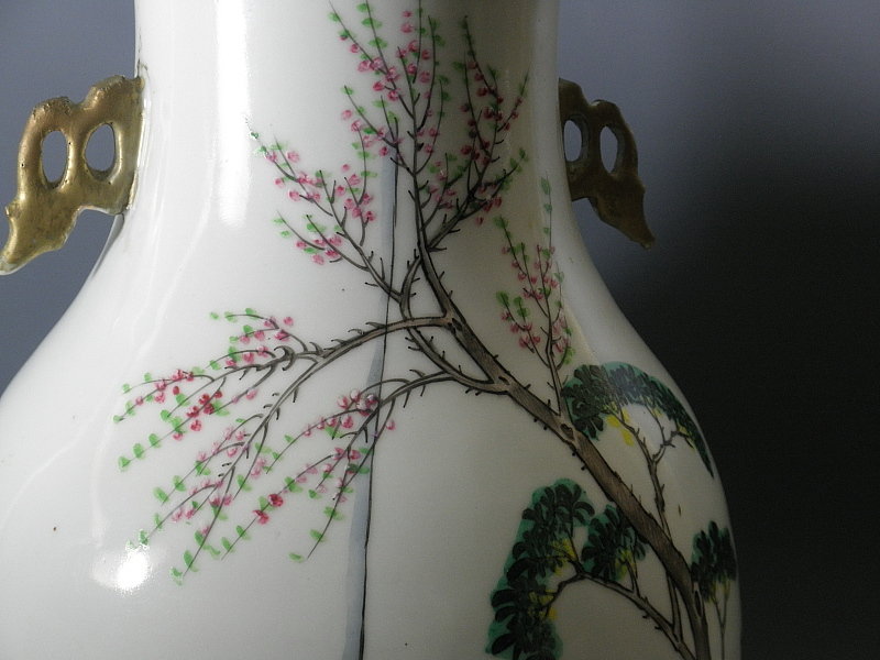 Tall Chinese Porcelain Famille Rose Vase Garden