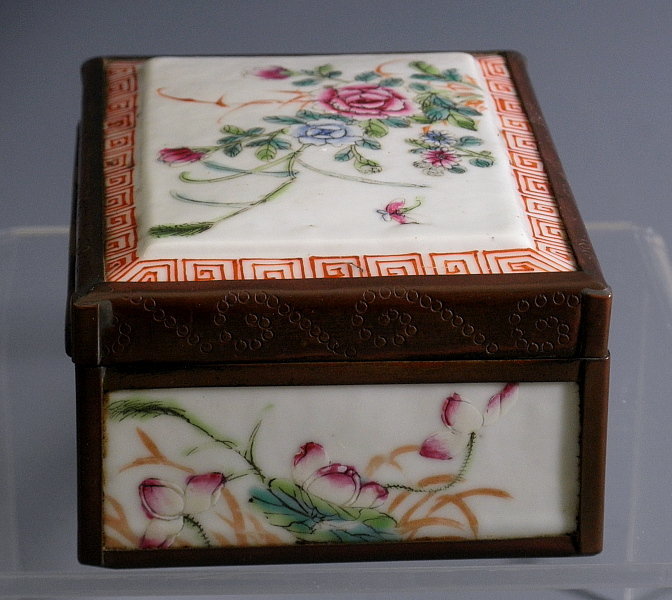 Chinese Porcelain Famille Rose Hinged Box, MK