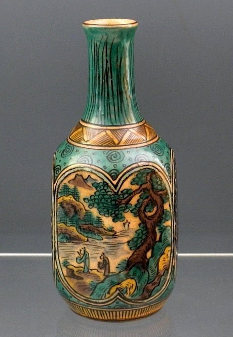 Japanese Kutani Saki Bottle Vase Yoshidaya Style MK