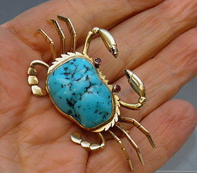 Vintage 14K Yellow Gold and Turquoise Crab Brooch with Ruby Eyes