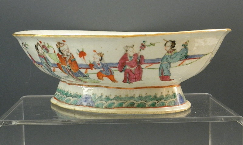 Large Chinese Porcelain Footed Bowl with People, Guangxu