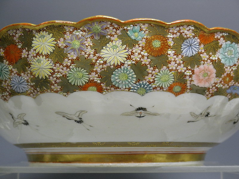 Large Porcelan Japanese Satsuma Kutani 1000 Flowers Punch Bowl, Meiji