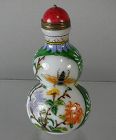 Vintage Chinese Gourd Shaped Beijing Glass Snuff Bottle with Bee