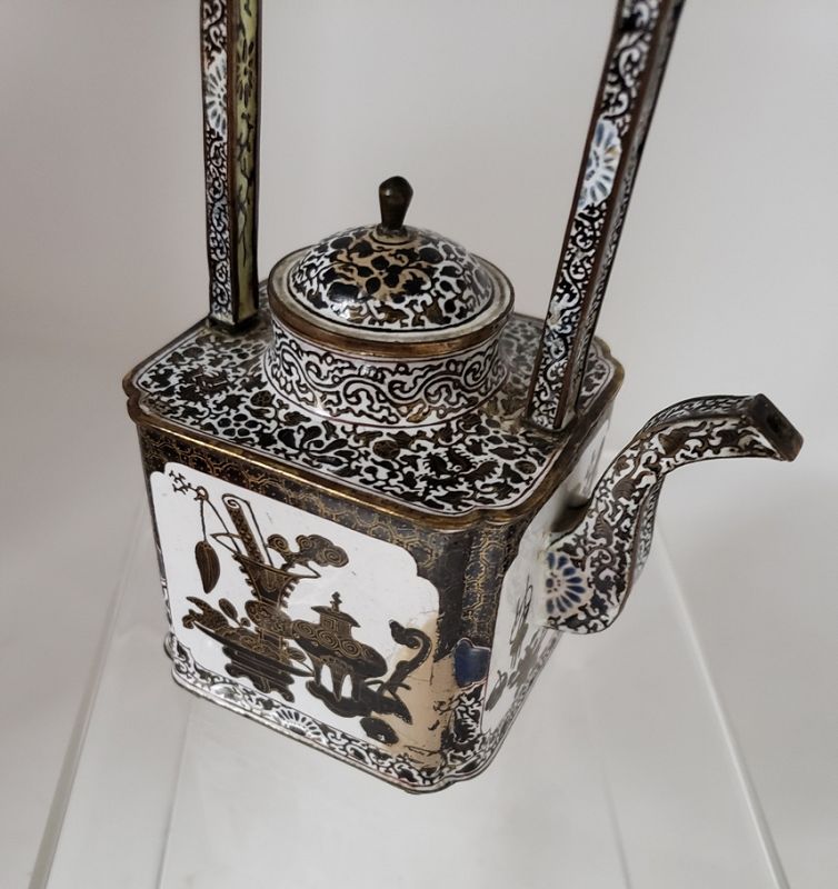 Qianlong 18th C Chinese Painted Enamel Teapot and Cover
