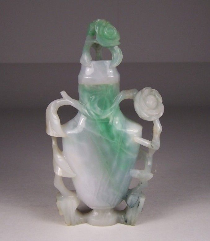 Chinese Apple Green and White Jadeite Table Size Snuff Bottle