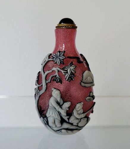 Antique Chinese Pink Snowstorm Peking Glass Snuff Bottle