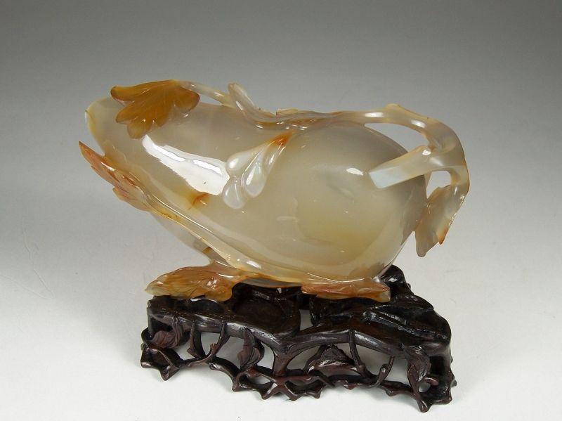 Late Qing Carved Agate Lotus Brush Washer with Zitan Stand