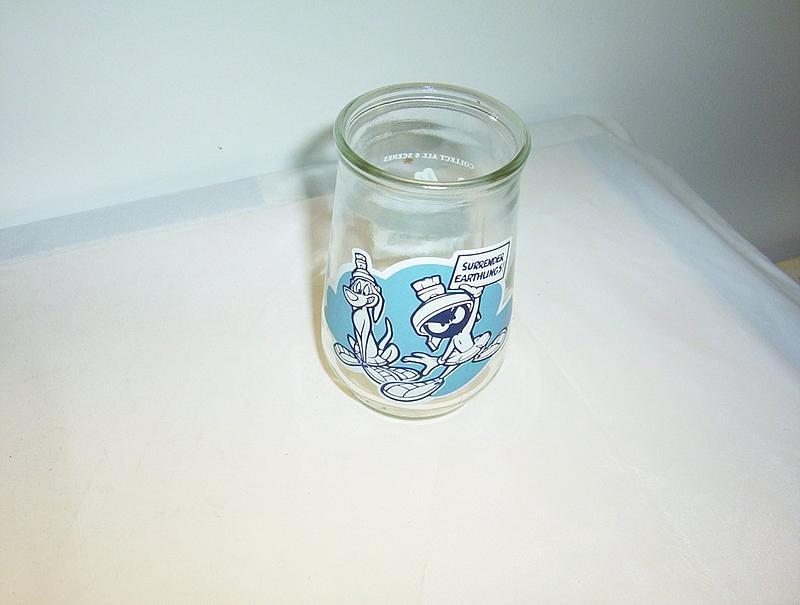 Welch's Looney Tunes Special Edition glass empty