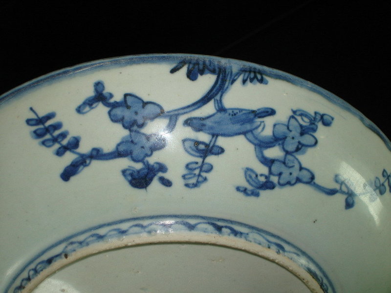 Ming Jiajing blue and white large chicken dish, 29.5cm
