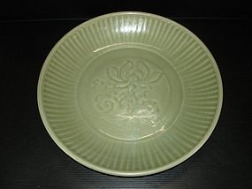 Early Ming Yongle longquan celadon large dish 33.5cm