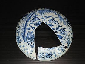 Rare Yuan blue and white very large cover box 18 cm