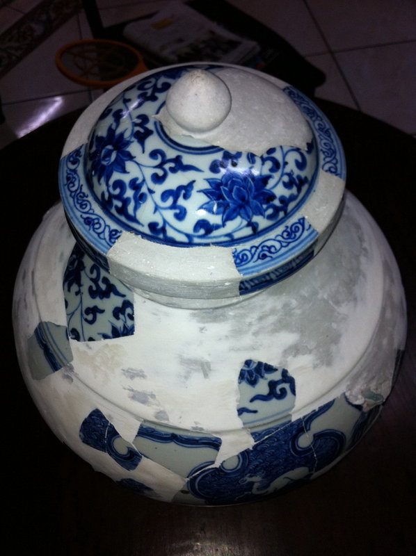 Rare sample Yuan blue and white large horse jar