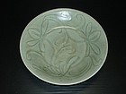 Song yuan longquan celadon carved flower dish