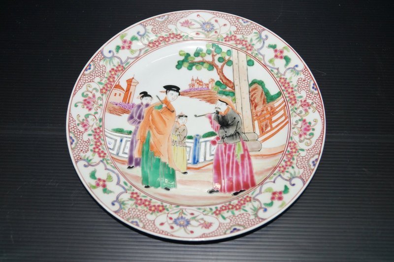Qing 18th century Yongzheng enamel human dish