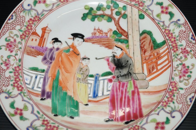Qing 18th century Yongzheng enamel human dish