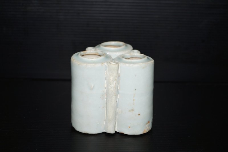 Rare Yuan dynasty qingbai glaze brush holder