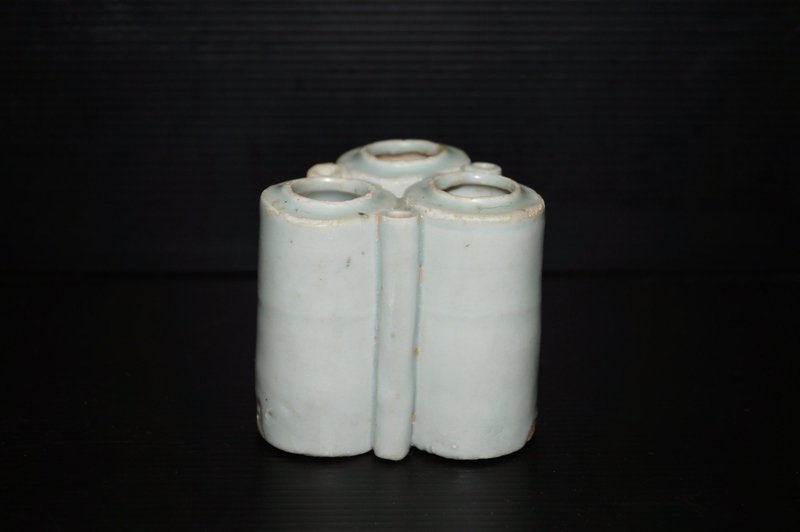 Rare Yuan dynasty qingbai glaze brush holder